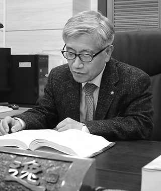 김용일 변호사